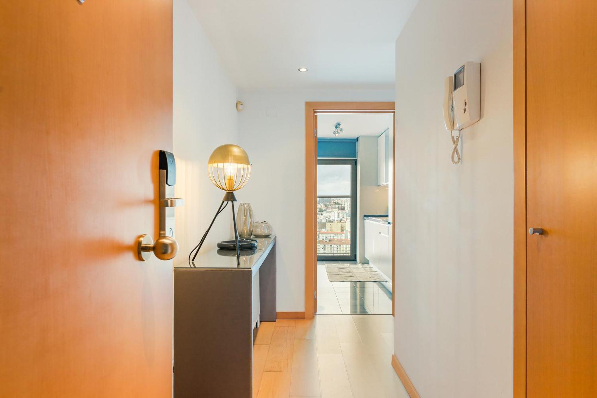 Fm Parque Nacoes Apartment Lisbon